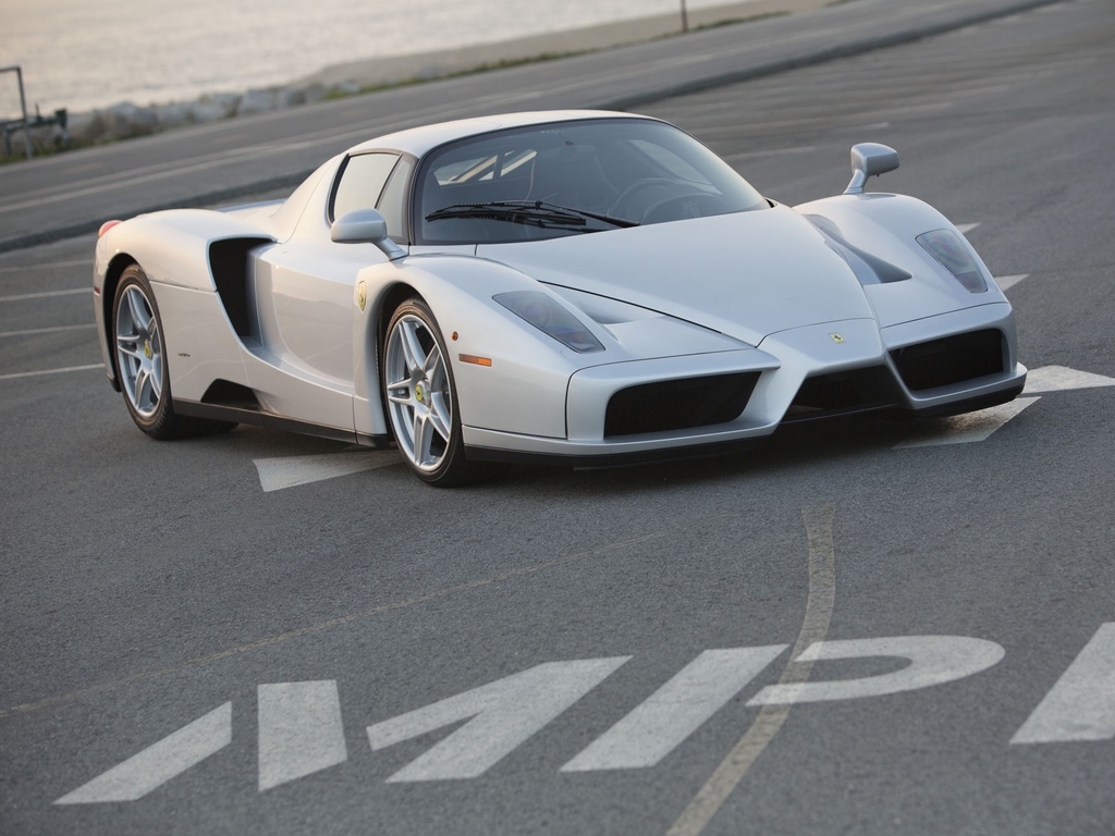 FERRARI Enzo - 133923 - Tom Hartley Jnr FERRARI Enzo - 133923 - Tom Hartley Jnr