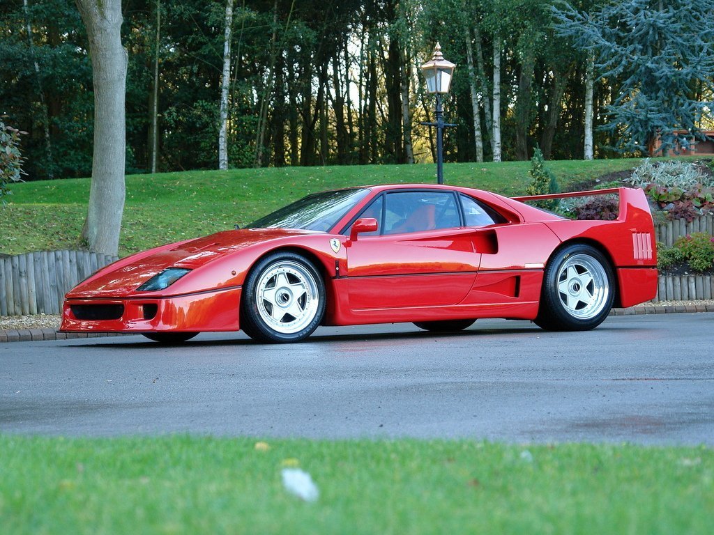 FERRARI F40 - 83706 - Tom Hartley Jnr