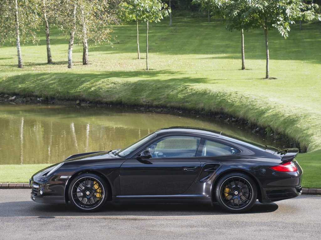 Porsche 911 997 Turbo with 18 SM-10 in Satin Black on Porsche 997