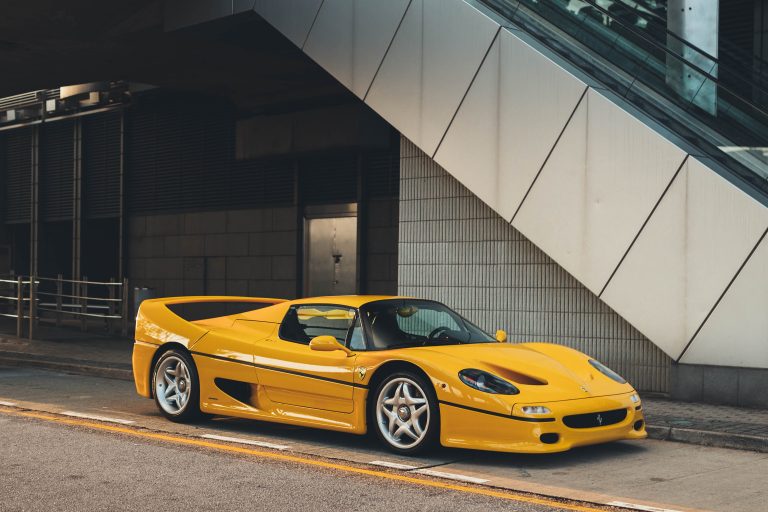 FERRARI F50 フルビュー hqdefault.jpg